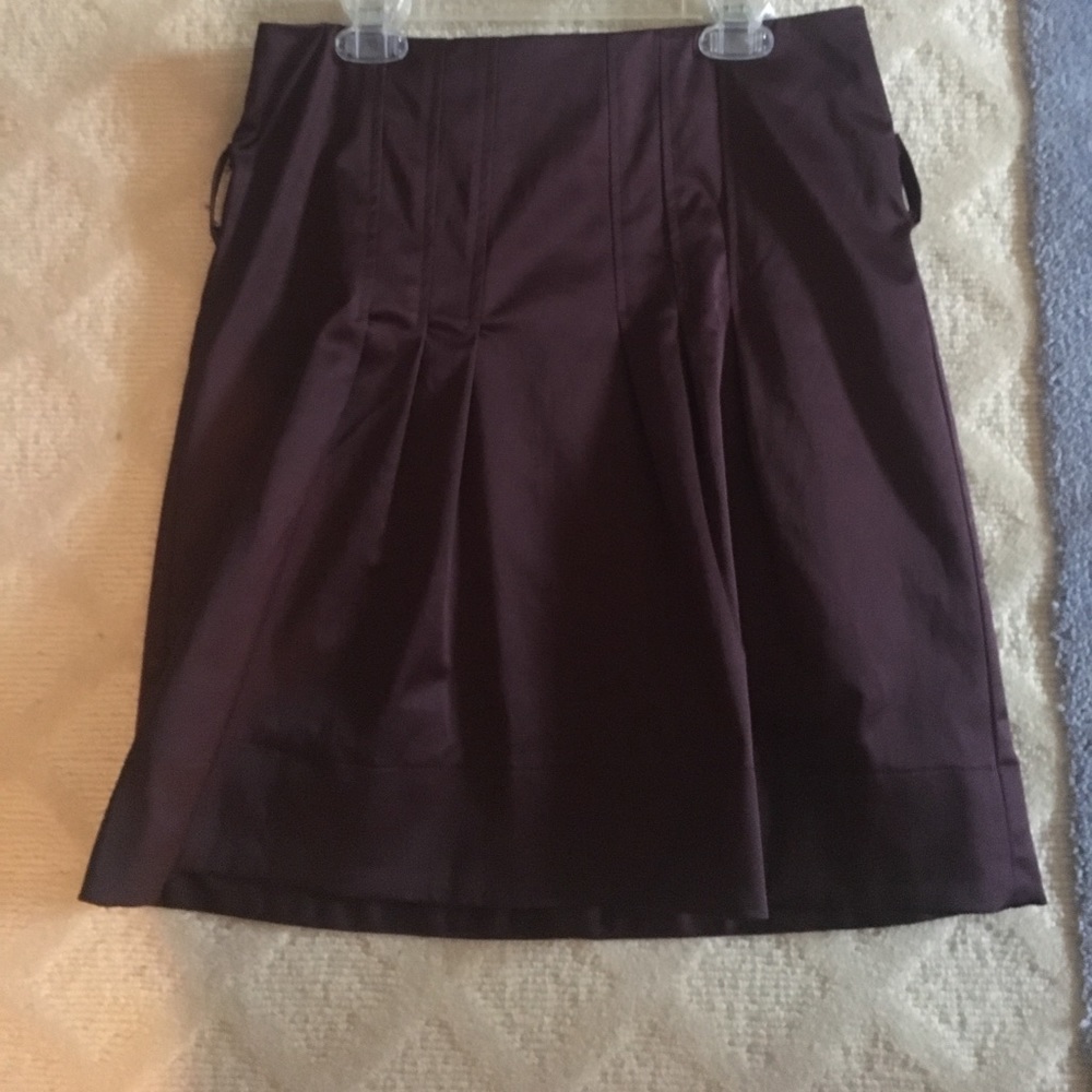 H and skirt